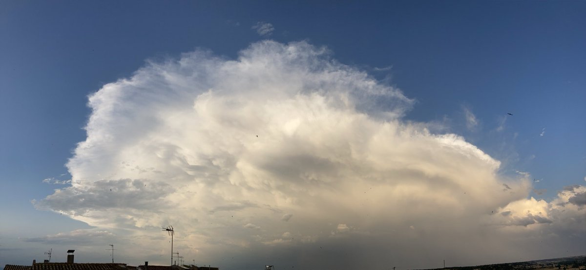 Tempesta vista des de Tarroja de Segarra miran cap a l’Anoia #Eltemps3cat
