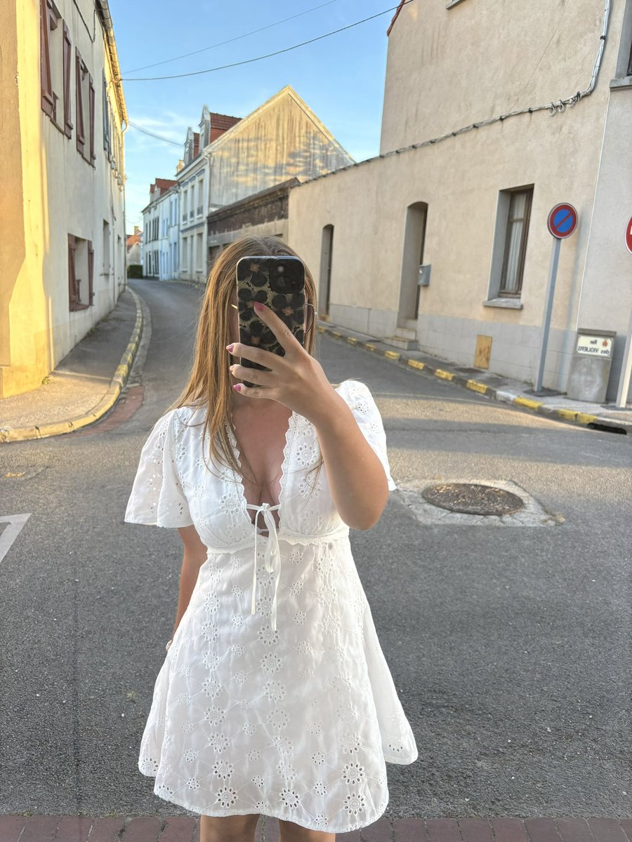 maanlrt's tweet image. cette robe ma vie ma bataille