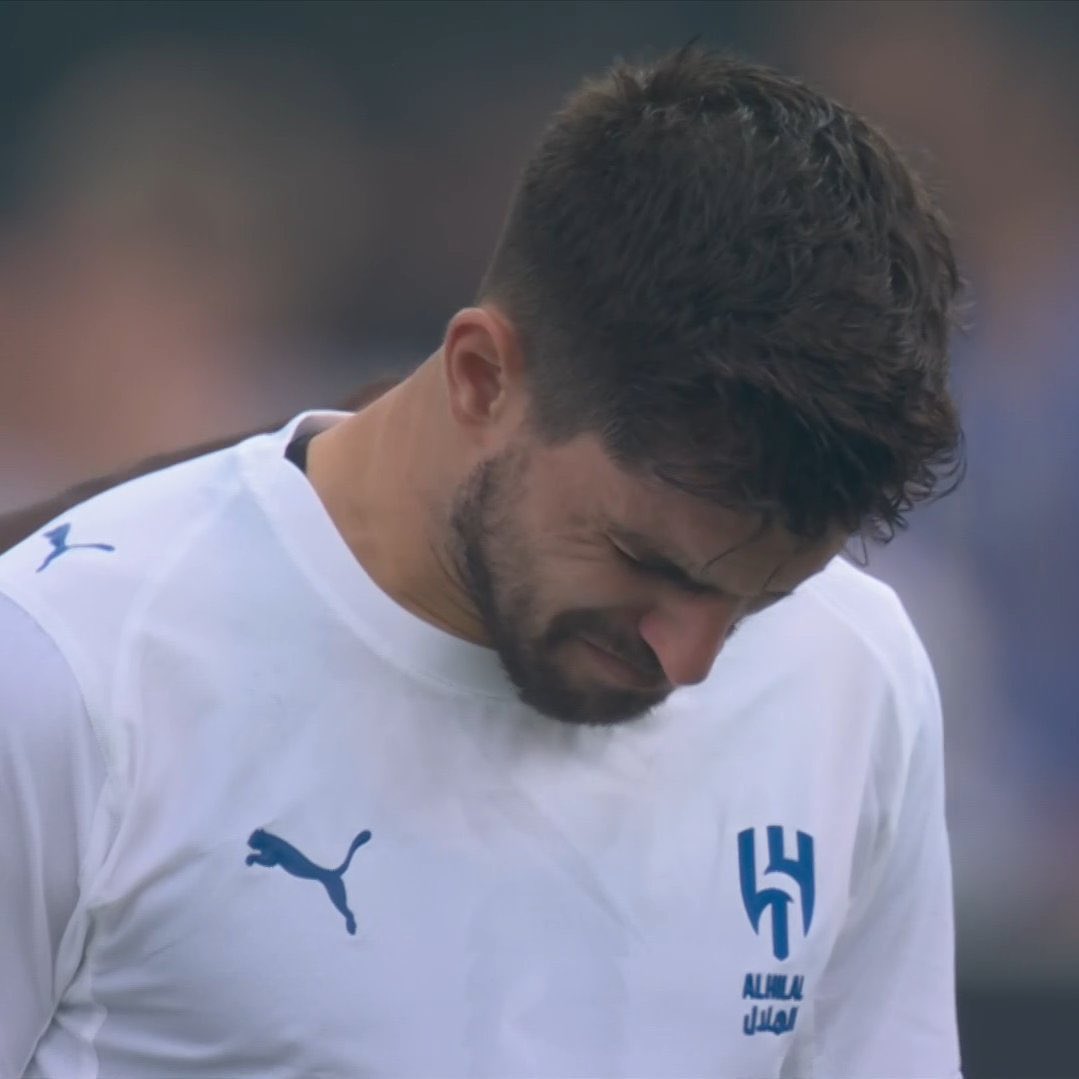 Ruben Neves perdeu o melhor amigo da vida dele e mesmo assim esta tendo forças pra jogar

Gigante.🥺