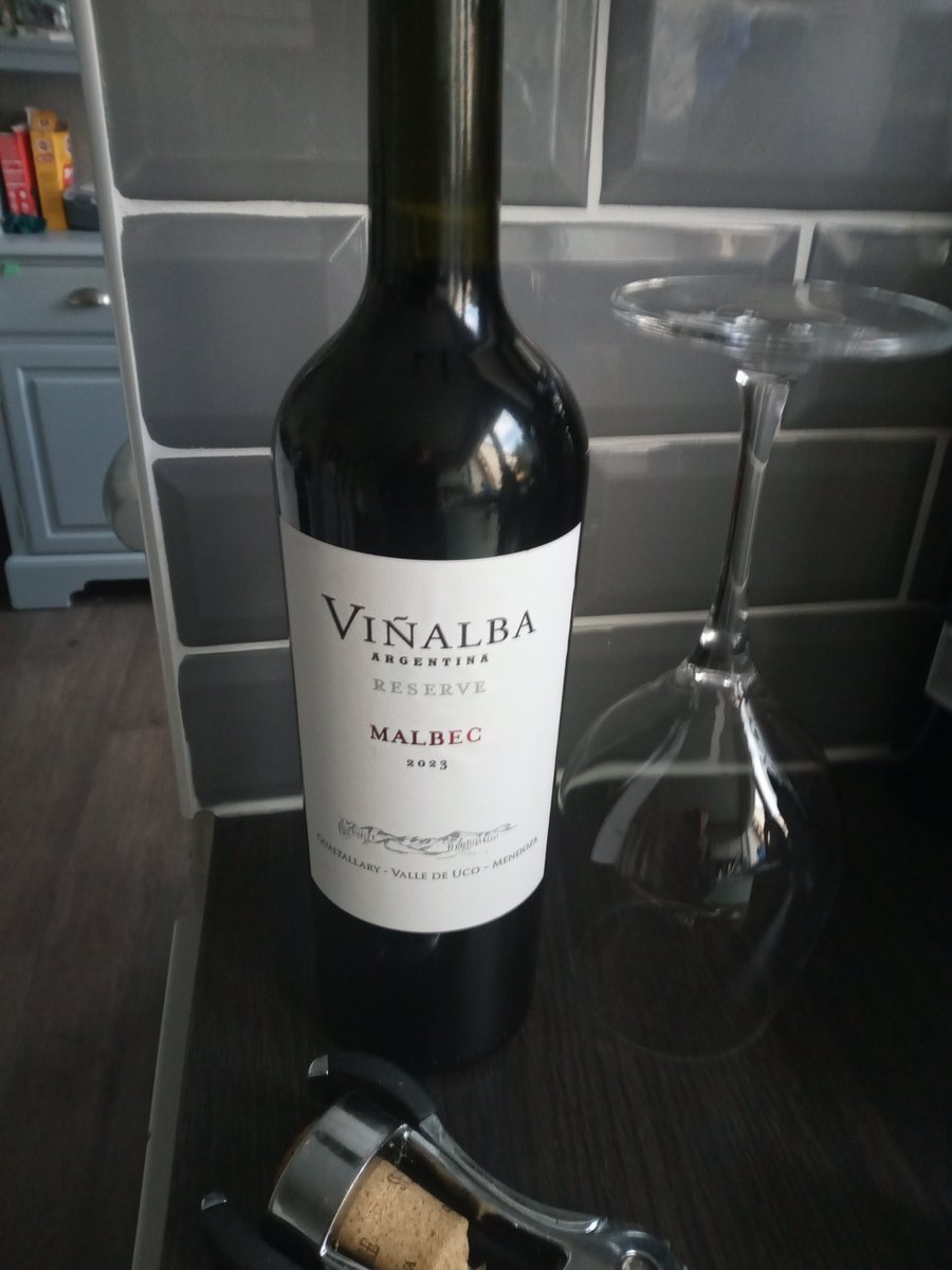 Wine o'clock, salud 🍷🇦🇷