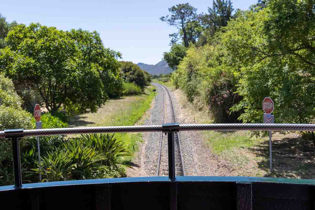 On this wine tour you'll travel through the beautiful valley on the Franschhoek tram, stopping off at some of the best South African wineries near Cape Town.

Read more 👉 lttr.ai/AgEwF

#wine #capetown #CapeTown