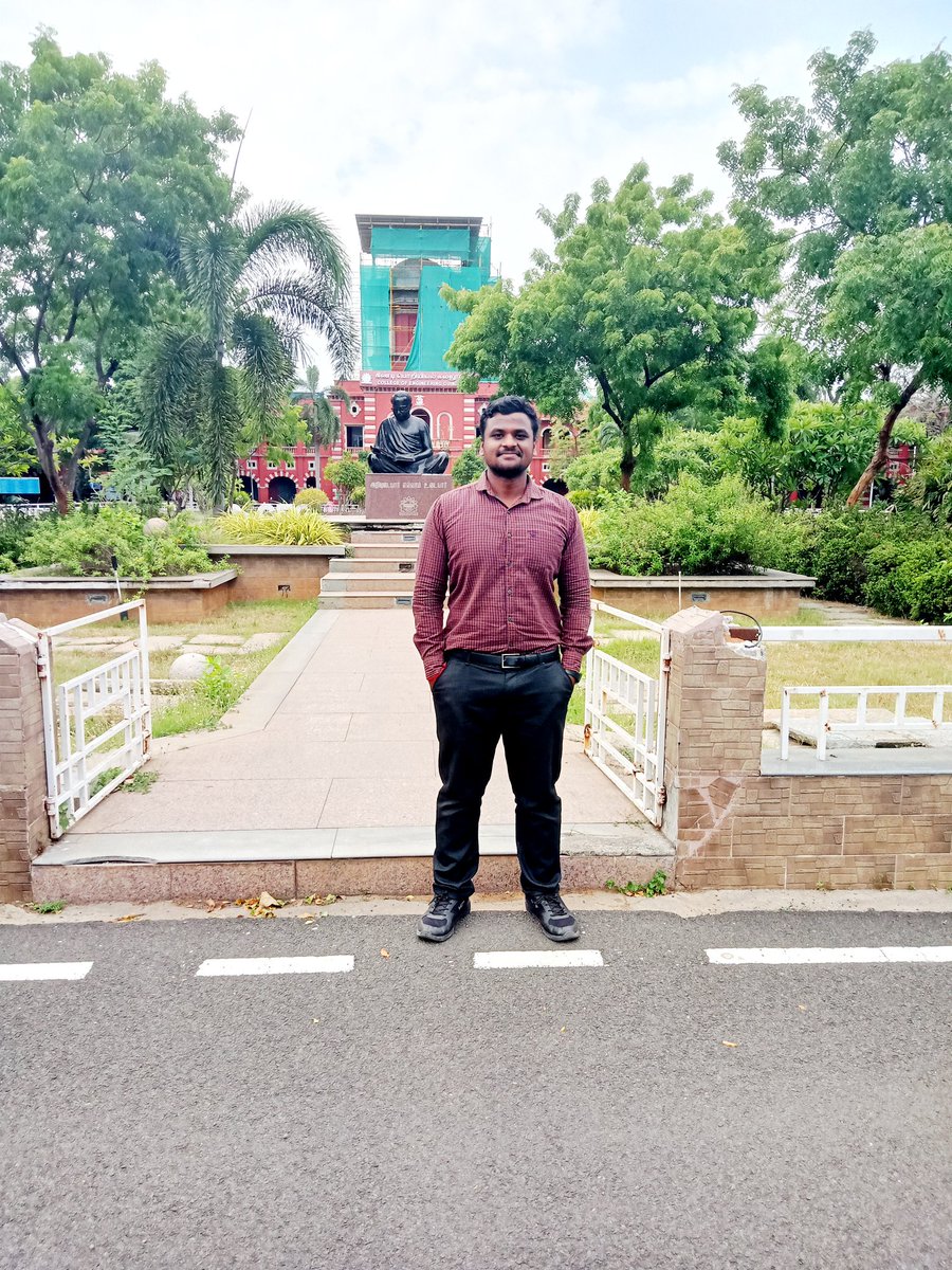 aravimechanizer's tweet photo. Revisiting my dream college 🏫❤️! From capturing memories as a school student to creating beautiful moments during my PG, I'm now honored to be Dr. Aravindan, a proud alumnus of CEG.
#CEGianForever  #aravimechanizer
#draravindanofficial
#draravindanlifeskilltrainer #draravindan https://t.co/8gMYhd0Wy7