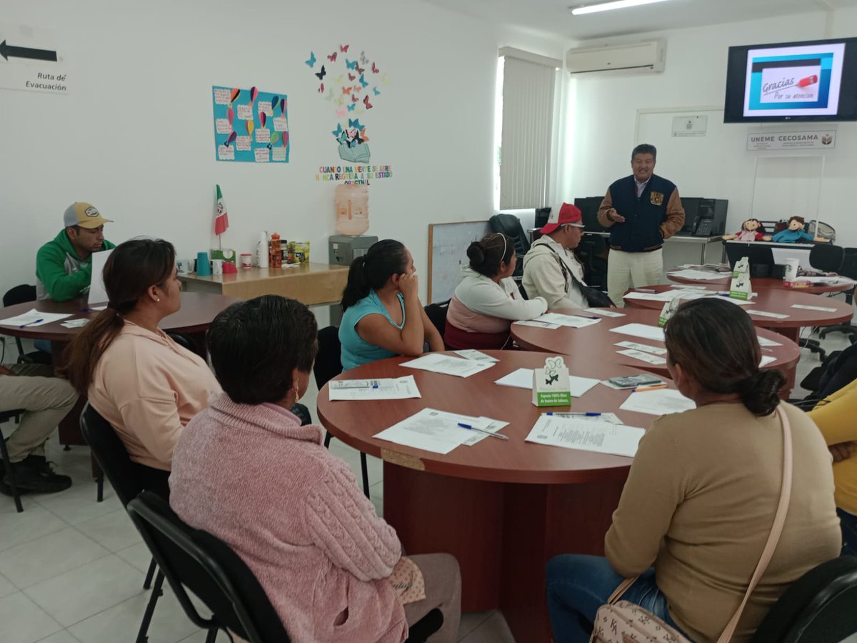 CapaSerdan's tweet photo. Termina el taller de crianza positiva en la uneme Cecosama CD Serdán. Seguimos previniendo!!!! https://t.co/NISXmDQi9V