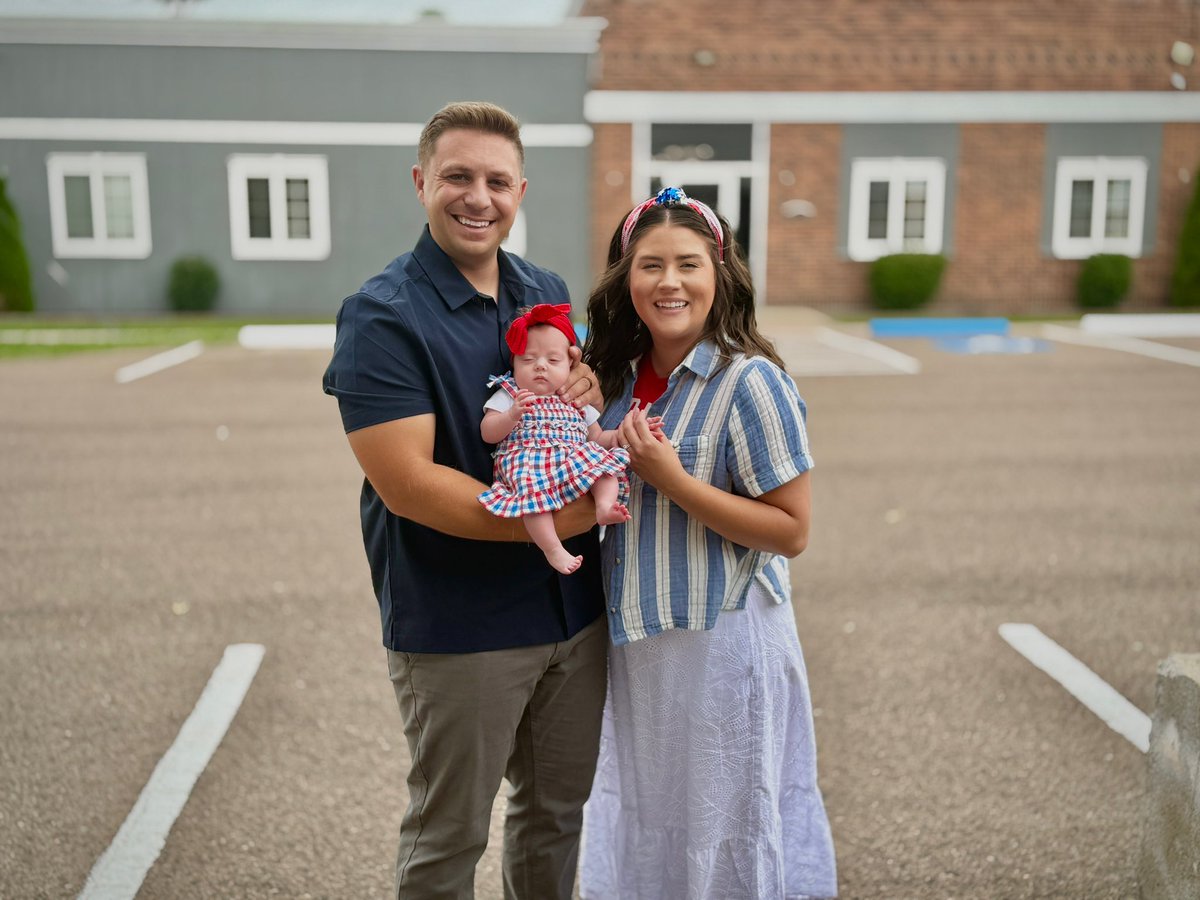 Happy Independence Day from the Reeves.🇺🇸

Let’s blow some stuff up! 🧨🎇