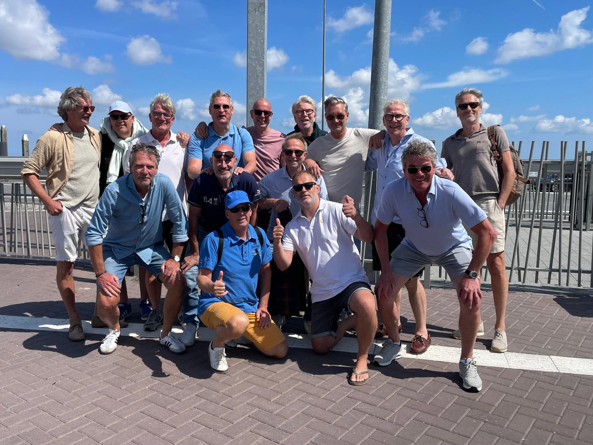 MartijnHenk's tweet photo. @Sexyvoetbal op weg naar het #schierweekend #ameland https://t.co/Qf6iy8Ppur