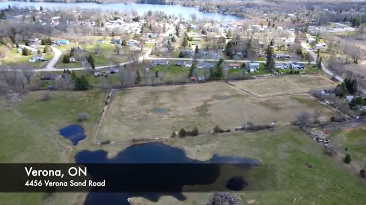 39.96 acres of development land is for sale in Verona, Ontario 🔻

farms.com/farm-real-esta…

This property makes an ideal location for future residential development!

#FarmRealEstate <a href="/JackieMPepper/">JackiePepper</a>