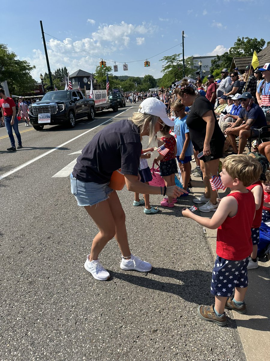 MikeRogersForMI's tweet image. Charlevoix County is FIRED UP to celebrate the GREATEST country on Earth!! 🇺🇸
