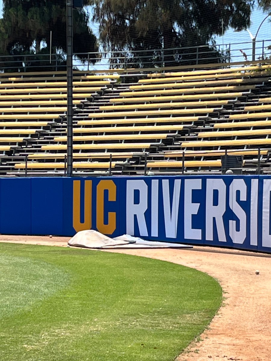 Atlanta Blue Jays (@atlantabluejays) on Twitter photo #Happy4thofJuly #IndependenceDay to all the #Baseball folks! Greetings from #California
On field practice before big <a href="/ProspectWire/">Prospect Wire</a> tourney!! #family <a href="/BluebookBeede/">Coach Beede</a> <a href="/shegone03/">Fryedaddy/Frito</a> #Happy4thofJuly #IndependenceDay to all the #Baseball folks! Greetings from #California
On field practice before big <a href="/ProspectWire/">Prospect Wire</a> tourney!! #family <a href="/BluebookBeede/">Coach Beede</a> <a href="/shegone03/">Fryedaddy/Frito</a>