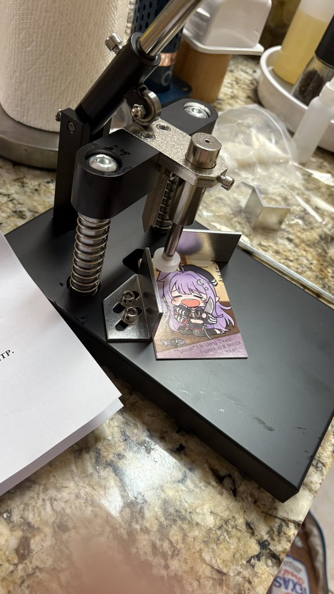 sleeping forever (@mousuart) on Twitter photo Since she is employee of the month I got her a free upgrade from this machine✨
Used to round cards one by one… now she can do stacks! Since she is employee of the month I got her a free upgrade from this machine✨
Used to round cards one by one… now she can do stacks!