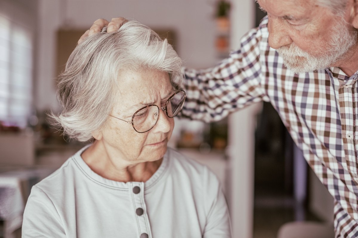 İyi haber şu ki, artık yaşlandıkça zihinsel berraklığa sahip olmayı umut etmekten çok daha fazlasını yapabiliriz. Son araştırmalar artık bu umudu gerçeğe dönüştürmek için atabileceğimiz pratik, kullanımı kolay adımları ortaya çıkardı. #hafıza #konsantrasyon #yaşlanma #hayatsenin
