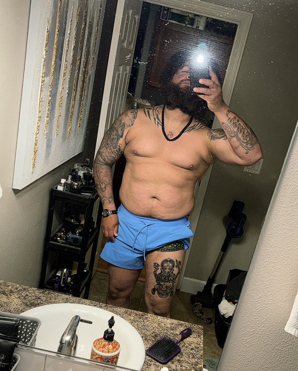 Tattoo is healing nicely!!! It’s almost finished!!!