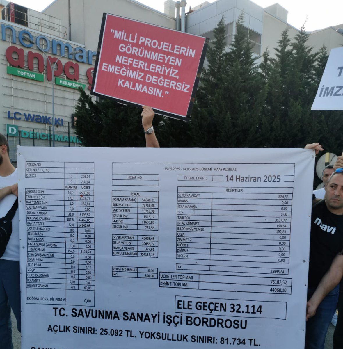 Savunmaiscileri's tweet photo. #işçihakkınıistiyor https://t.co/d3EkKPSrTp
