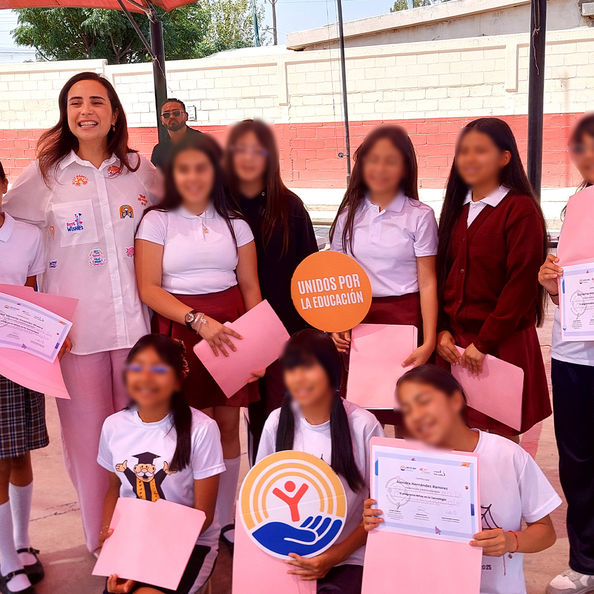 Gracias al programa Niñas en la Tecnología de <a href="/ipechihuahua/">IPE Chihuahua</a>, <a href="/UnitedWay/">United Way</a> y <a href="/crackthecode_la/">Crack The Code</a> más de 450 niñas en Ciudad Juárez desarrollaron habilidades digitales. 

Porque cuando una niña aprende a programar, empieza a cambiar su historia y la del mundo. 🚀

#Educación #Futuro