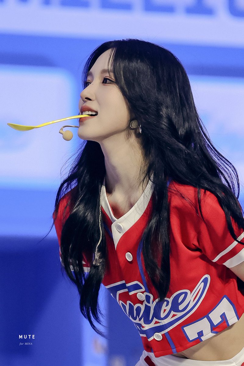 [♡] #MINA #미나 #ミナ 🐧 <a href="/JYPETWICE/">TWICE</a>