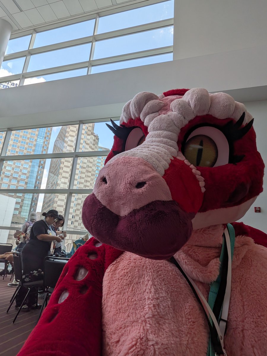 I'm on the 3rd floor for the lemon brat shoot in the Westin atrium~ I am sitting :3