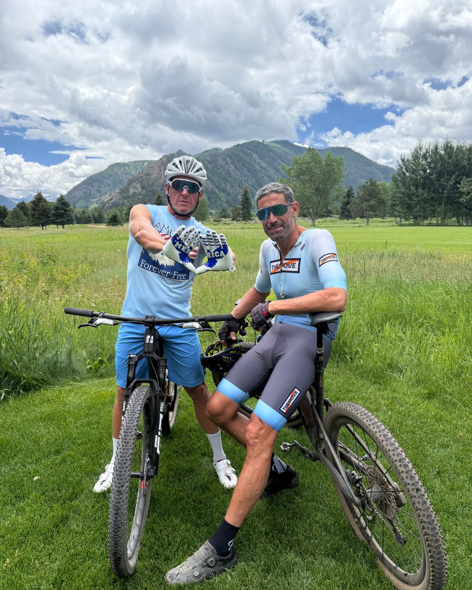lancearmstrong's tweet image. Happy Birthday, America. Forever Free. 🇺🇸🦅