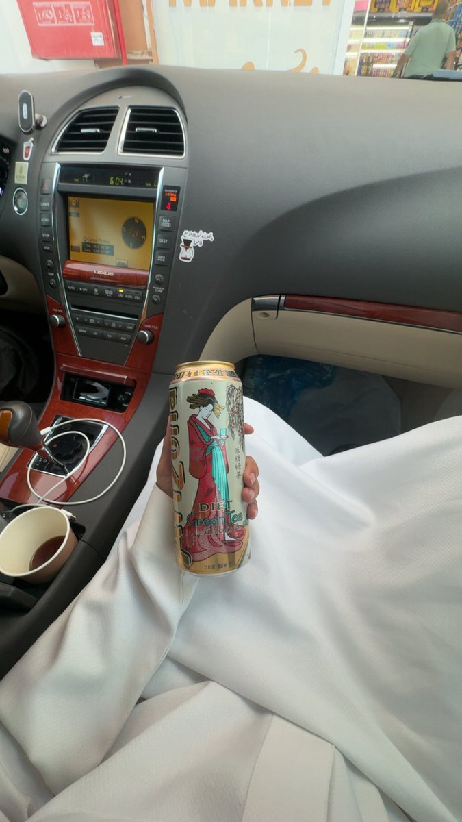 Major yuri freak d07 tweet media