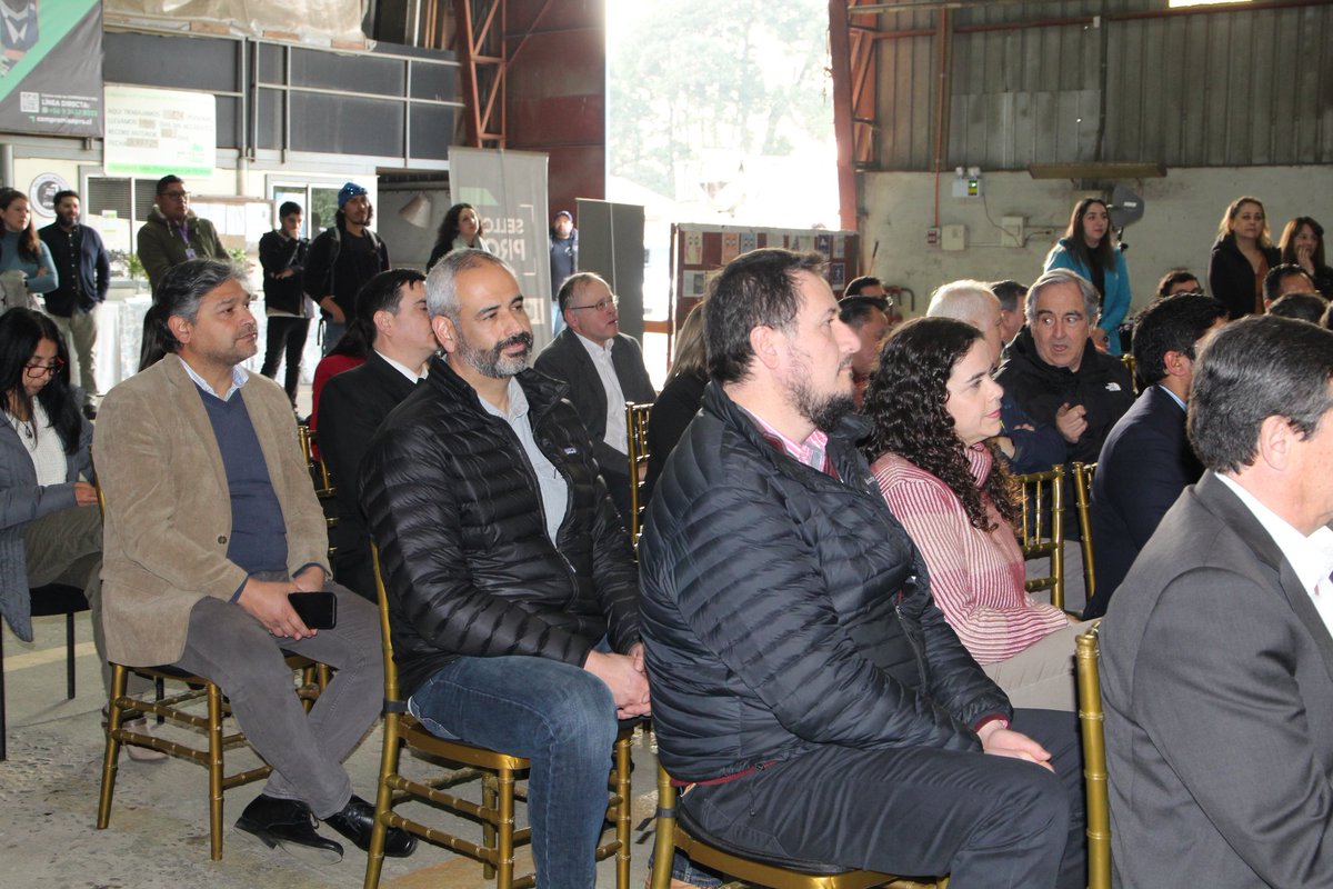 En mi puerto, en mi región hoy se da a conocer el FOGAES que apoya. Ala empresa. Fue el grito de la región del Biobío ante el cierre de empresas y perdida de empleos  lo que impulsó esta medida.