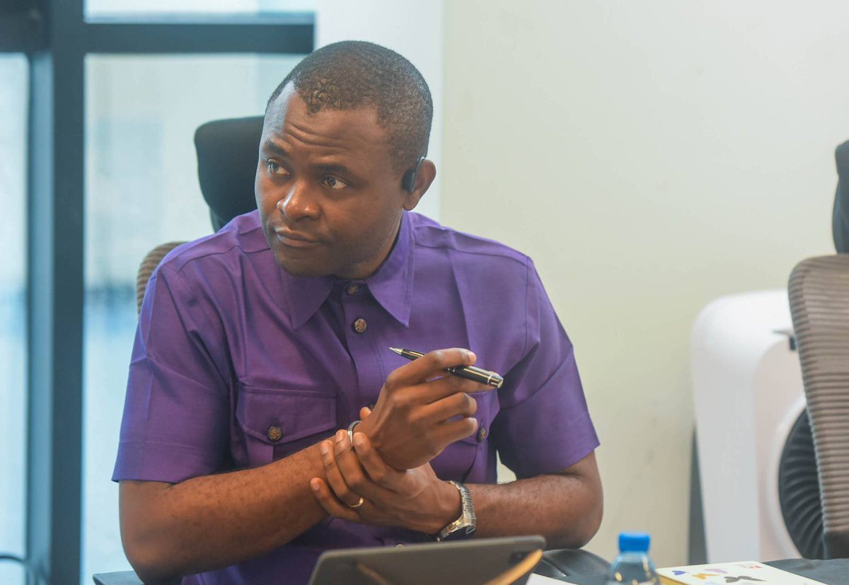 Yves Kom tweet media