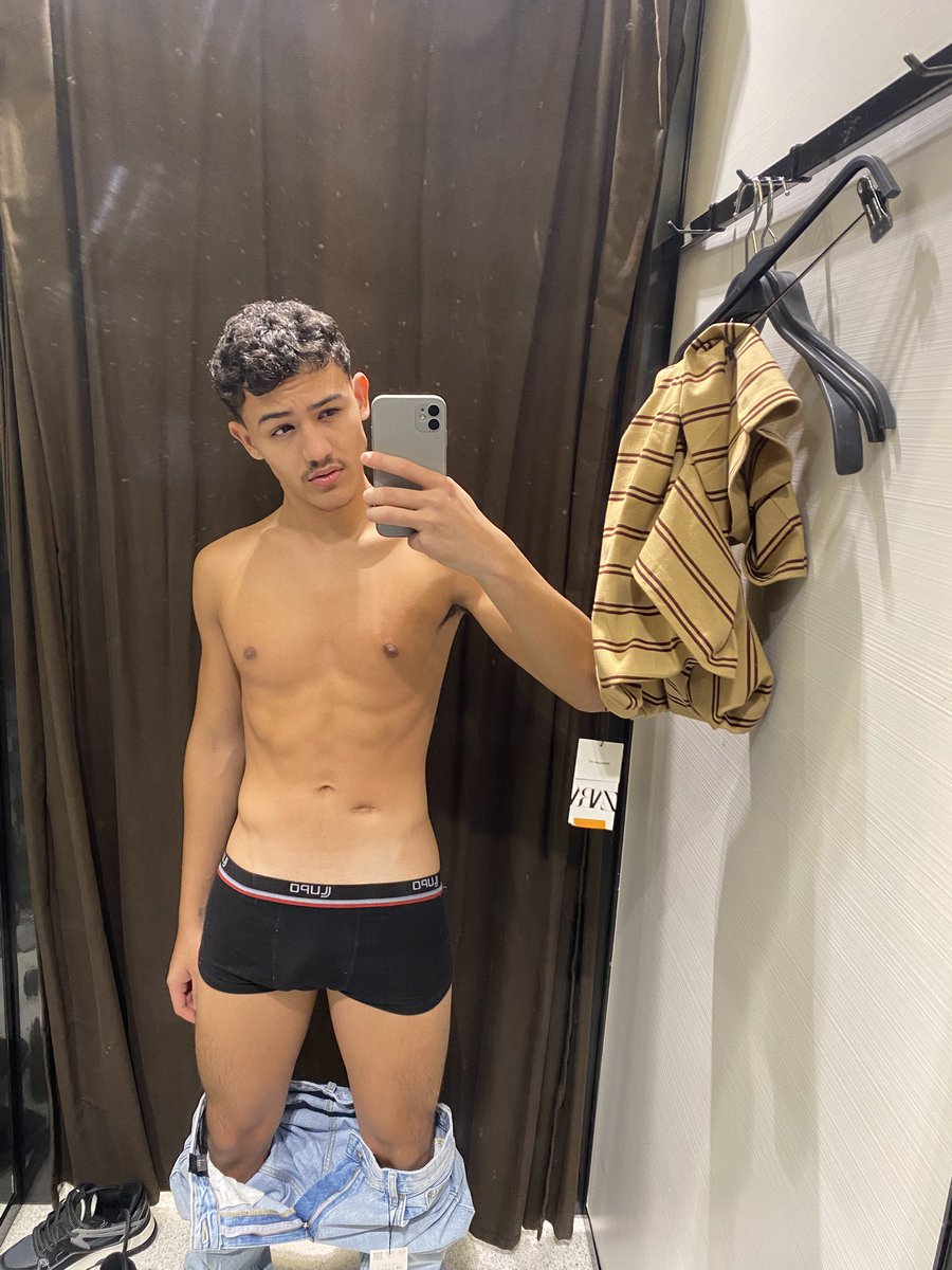 👇Pra ver o pau ou o cuzinho🤭
t.me/previasfesp333