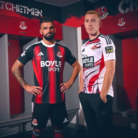 🧵 Coleraine and Crusaders have released their Home and Away shirts for the upcoming season.👇

#IrishLeague