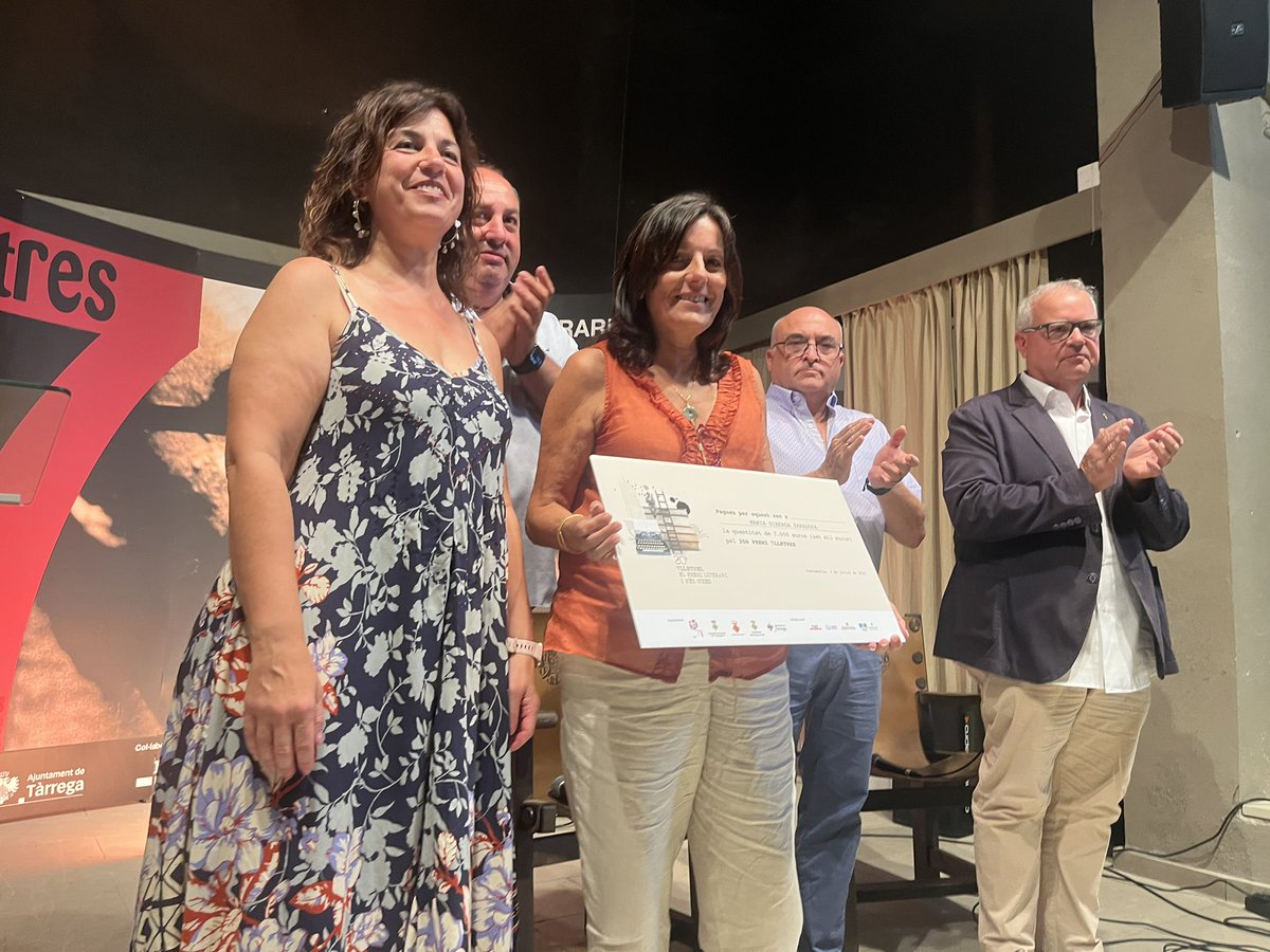 📝 Tàrrega, present a la 20a edició del Premi <a href="/7lletres/">7lletres</a>

🗣️ L’alcaldessa <a href="/apijuanv/">Alba Pijuan Vallverdú</a> ha estat l’encarregada del parlament de les 4 institucions convocants i ha recordat la figura de Xavier Garcia, estudiós de Pedrolo

👏 La guanyadora d’enguany ha estat Maria Giberga Zaragoza