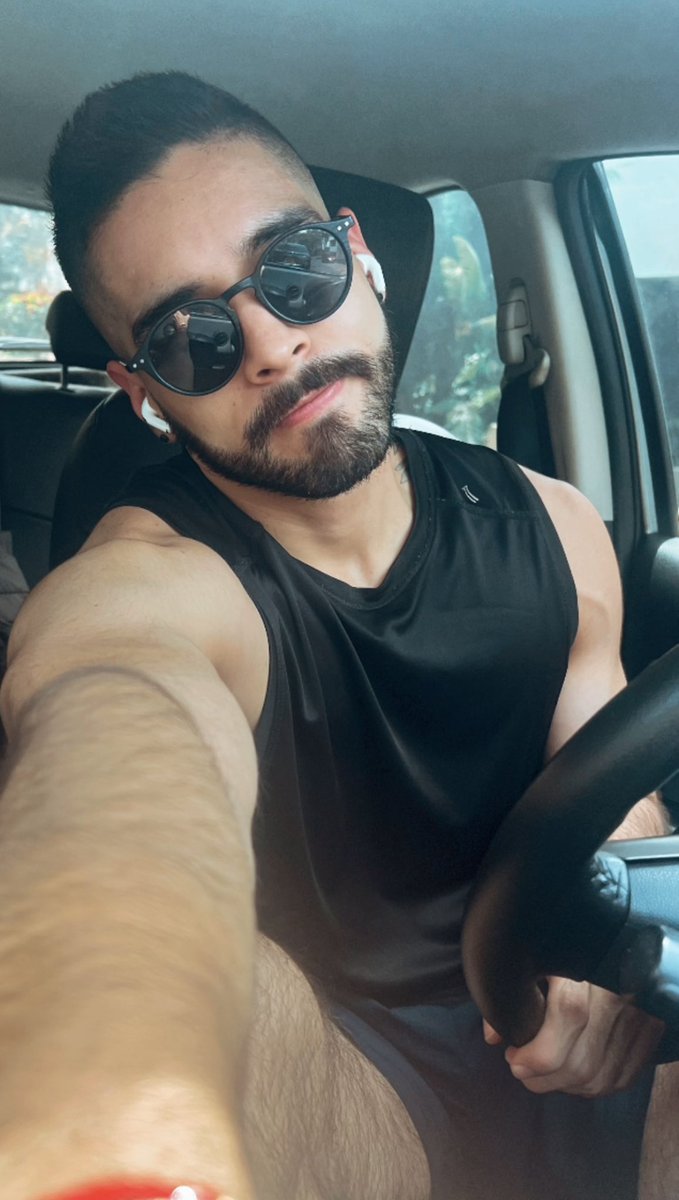 Julianmj18's tweet photo. No es existir, es sentirse vivo ✨🤞🏼 https://t.co/dCNpZJOxiX