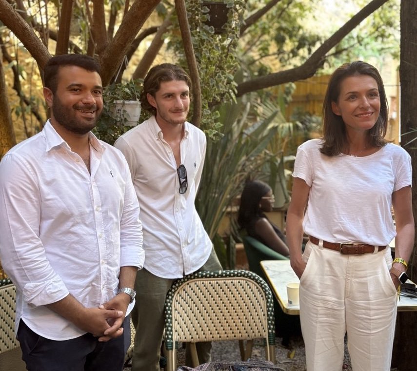 Un plaisir d’avoir accueilli <a href="/C_MORANCAIS/">Christelle MORANÇAIS</a> et <a href="/MarineCazard/">Marine Cazard</a> cet après-midi ! 

Il y a, chez <a href="/HorizonsLeParti/">Horizons</a>, une véritable volonté de faire avancer nos idées en vue des échéances à venir, en valorisant les <a href="/HorizonsJeunes/">Horizons Jeunes</a>, très impliqués à Aix-en-Provence. 

Haut les cœurs !