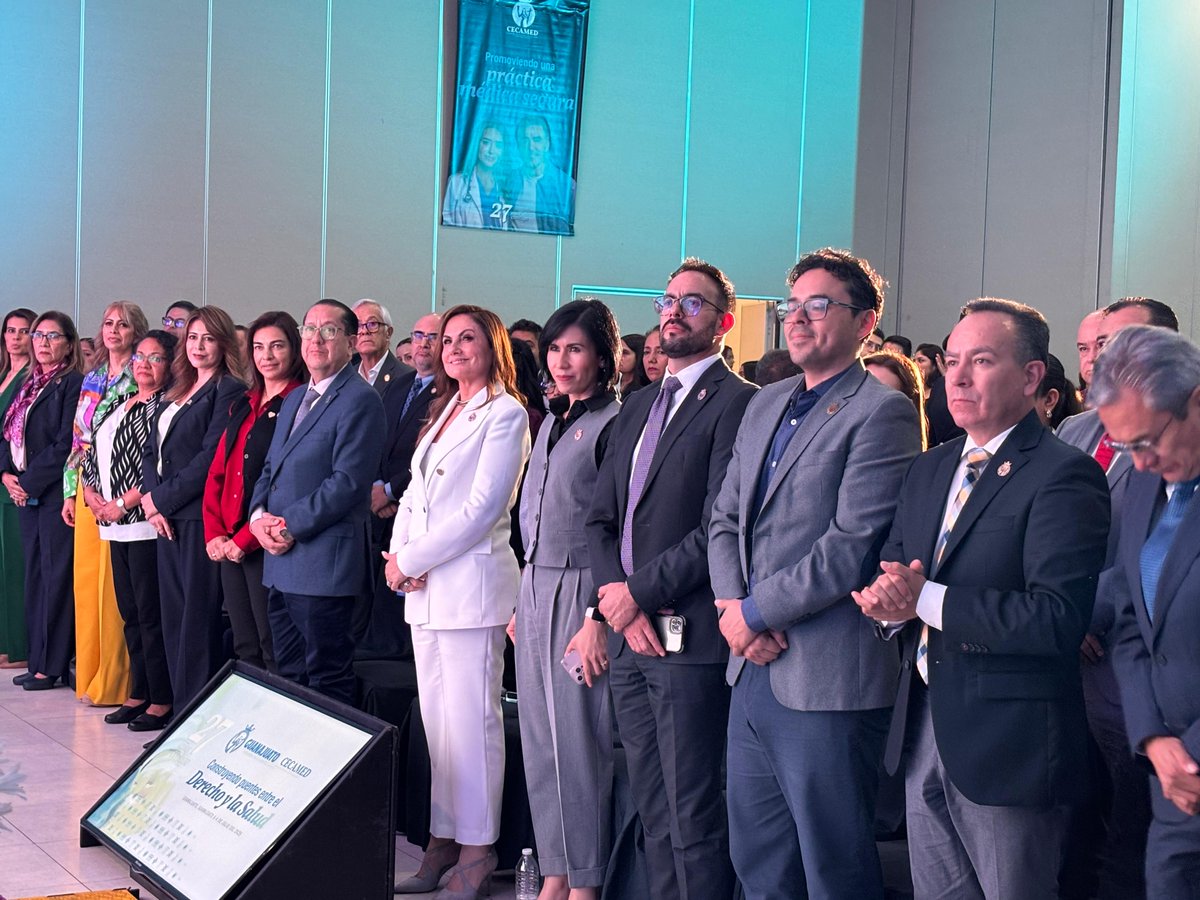 Liz Alejandra Esparza Frausto (@lizesparzaf) on Twitter photo Un honor participar en representación de nuestra gobernadora <a href="/LibiaDennise/">Libia Dennise</a> en el evento "Construyendo puentes entre el derecho y la salud" que organizó la <a href="/CecamedGente/">CECAMED Guanajuato</a> que encabeza mi amiga <a href="/adrianata21/">Adriana Tinoco</a>. Un honor participar en representación de nuestra gobernadora <a href="/LibiaDennise/">Libia Dennise</a> en el evento "Construyendo puentes entre el derecho y la salud" que organizó la <a href="/CecamedGente/">CECAMED Guanajuato</a> que encabeza mi amiga <a href="/adrianata21/">Adriana Tinoco</a>.