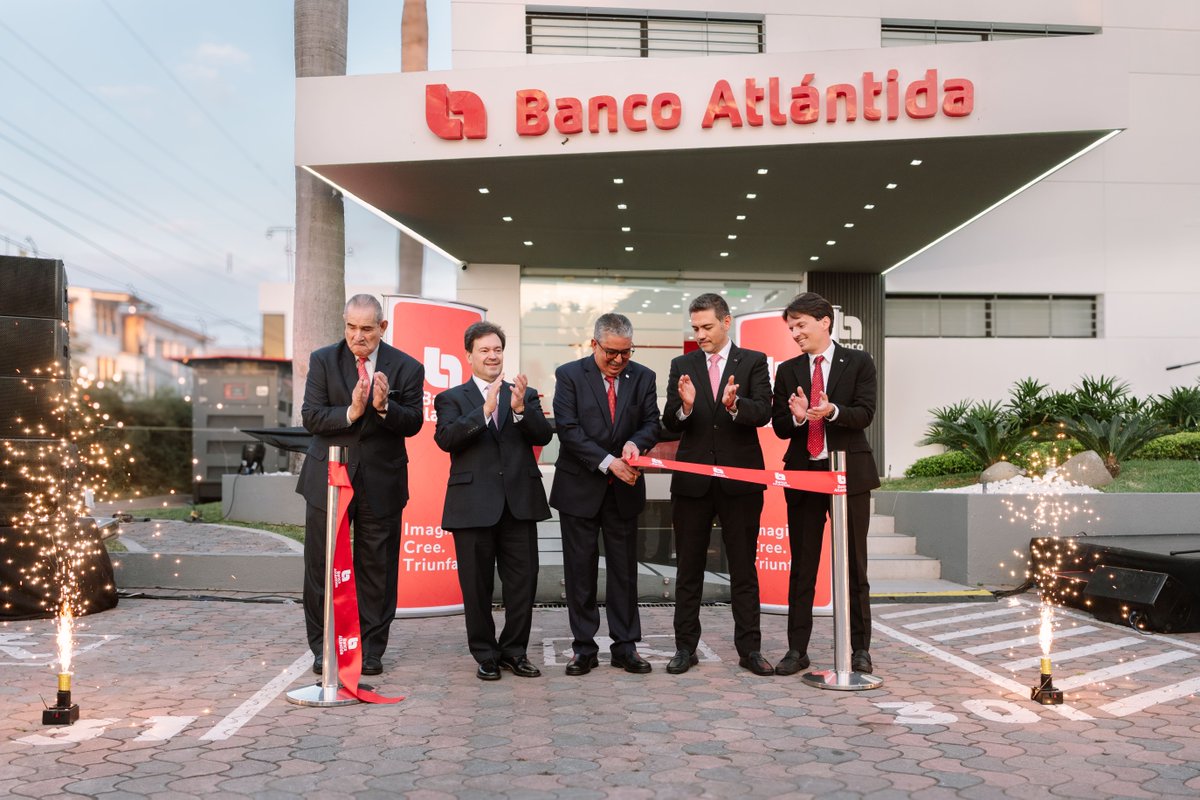 Banco D-Miro es ahora #BancoAtlántidaEcuador! Inicia una etapa de innovación financiera con más cobertura, nuevos productos digitales y una banca centrada en las personas. Un paso firme en la visión regional que tenemos en #GrupoFinancieroAtlántida. 

#Rebranding