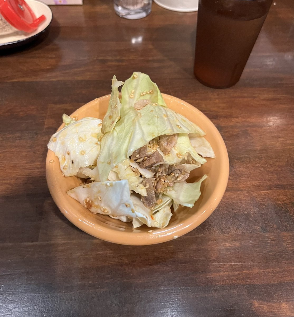 ramen_hanabi23's tweet image. 洞くつ家さんで朝ラーです❗️
🍜116  ・東京都武蔵野市吉祥寺

ラーメン並+山くらげ+キャベチャー
味濃めかため

豚骨の旨みとコクのある　
バランス良いスープ🍜✨✨
キャベチャーもコリコリ山くらげも美味し👍
めちゃ美味でしたっ😚

ご馳走様でした😋🙏
#洞くつ家
#朝ラー
#都内の家系ラーメン巡り