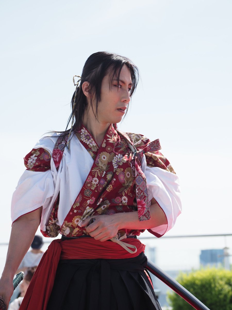 本日はデザインフェスタ！
今日も暑そうだ☀️
夕方からなので、デザフェスでお買い物終わったら屋上パフォーマンスエリアに遊びに来てくださいね☺️

7月5日(土)
場所:東京ビックサイト西&amp;南館
出演:15:50〜

▼デザフェス▼
designfesta.com

#デザフェス61 #デザフェス
#紅桜剣舞会