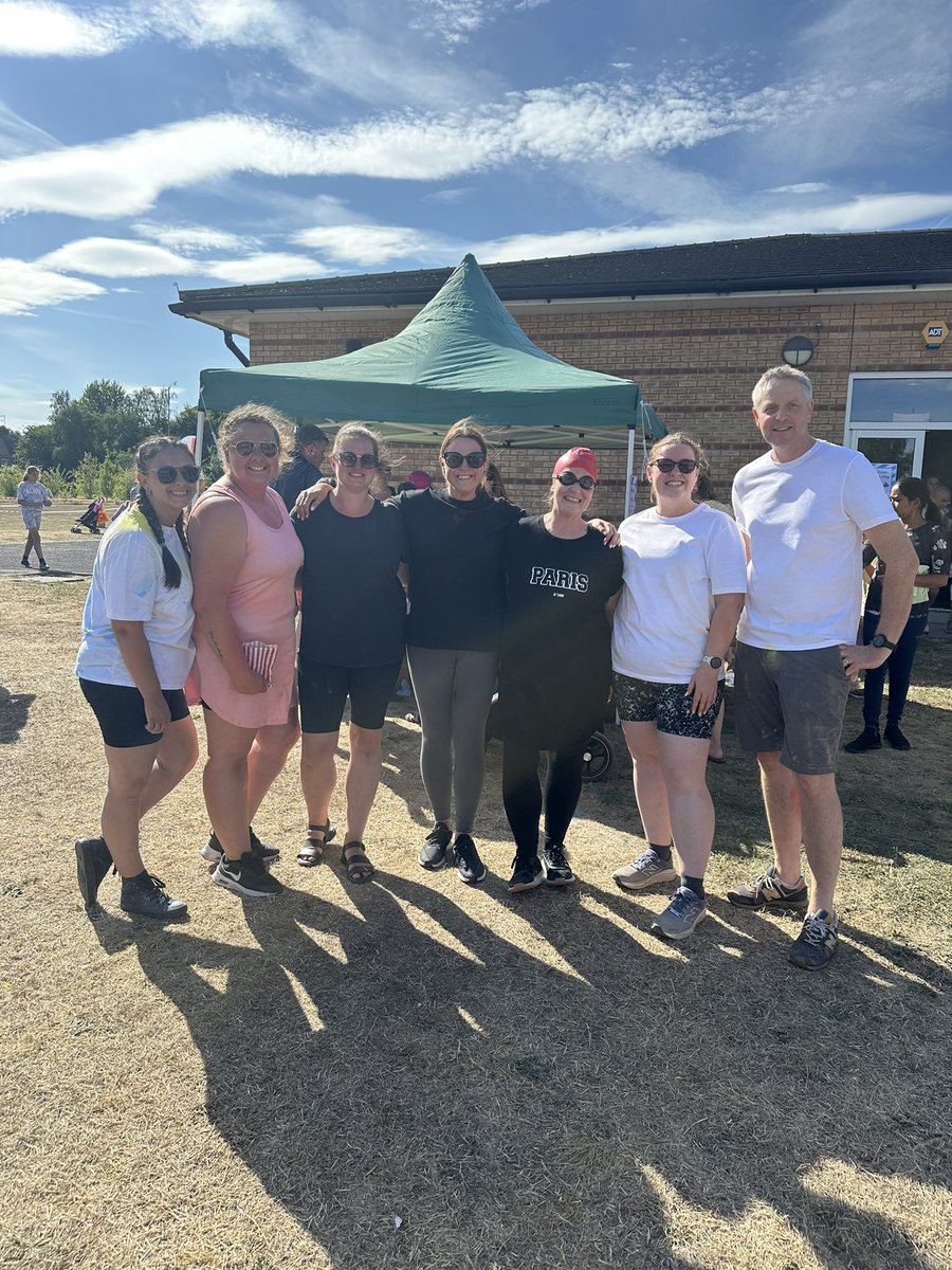 heatherlamb21's tweet photo. @LarchwoodPS Colour run 2025. Brilliant day, well done to @LarchwoodPA  and to all the children and adults that ran! Hope you manage to get all the paint out 😬 https://t.co/qzFTTFPky6