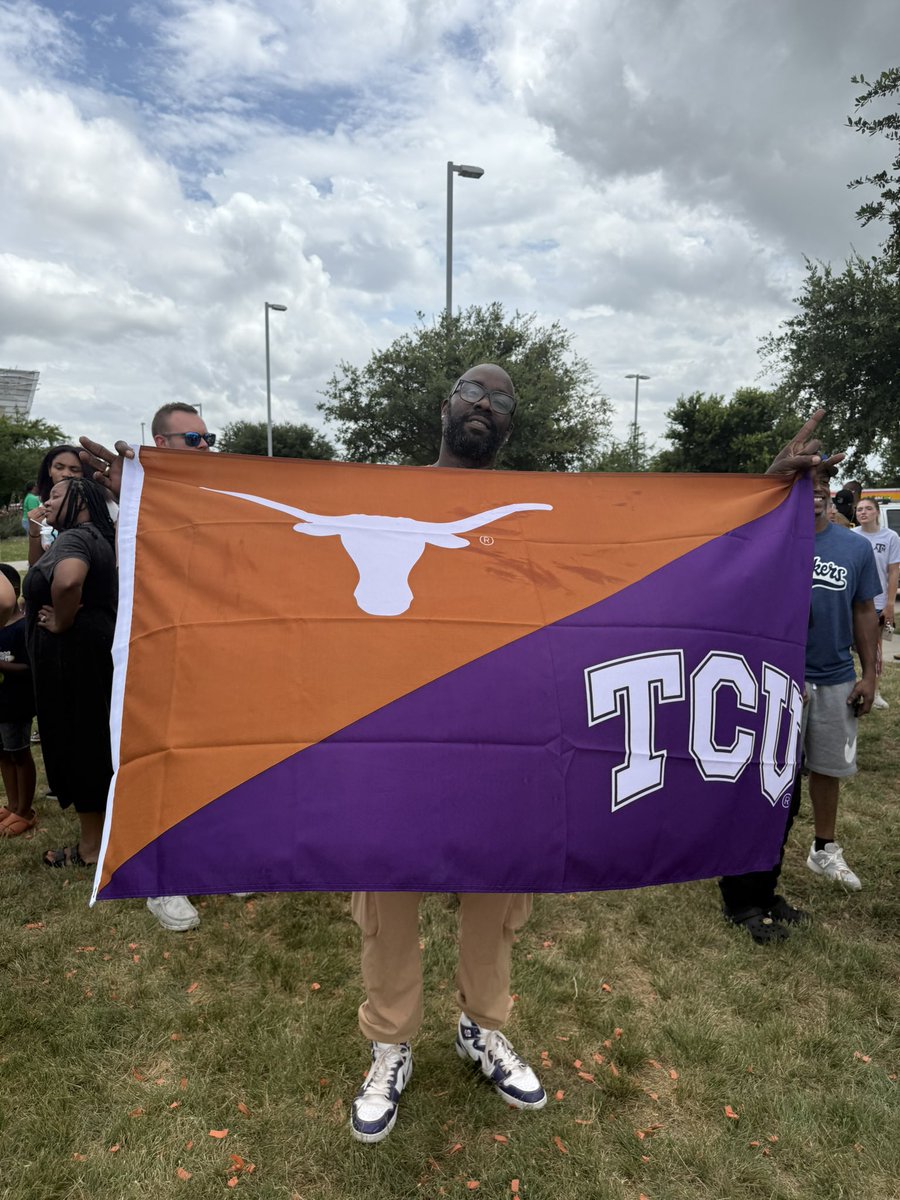 Charlie Williams (@coachwilliamsii) on Twitter photo Dad staying true to who he is and I love it!! Thanks to <a href="/JohnTurntine/">John Turntine JR</a> for the invite and being apart of this special moment!! Dad staying true to who he is and I love it!! Thanks to <a href="/JohnTurntine/">John Turntine JR</a> for the invite and being apart of this special moment!!