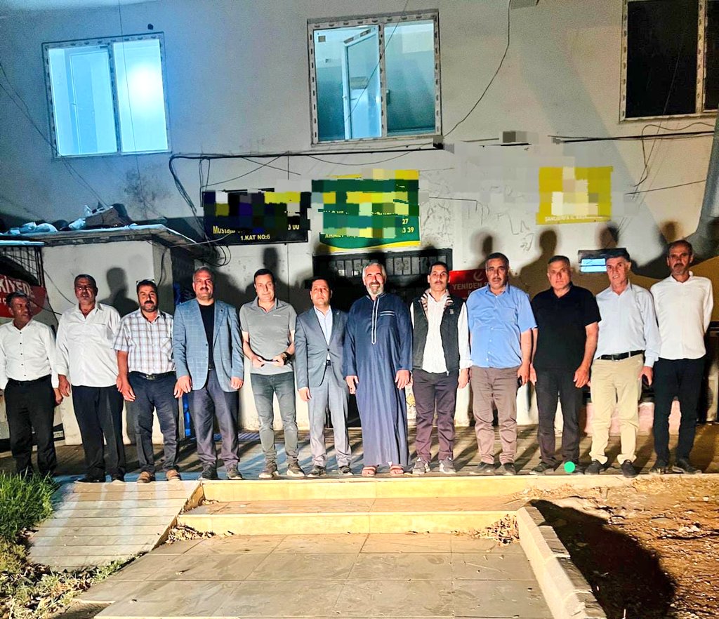 Yeniden Refah Partisi Eyyübiye (@rprefaheyyubiye) on Twitter photo Eyyübiye 📍
İlçe Başkanımız Sn. <a href="/rpibrahimkilic/">İbrahim kılıç</a> Bey'in Öncülüğünde,
Meclis Üyelerimizle Birlikte Eyyübiye İlçe Başkanlığımızda Haftalık Grup Toplantımızı Gerçekleştirdik.
Hedeflerimiz doğrultusunda kararlılıkla çalışmaya devam ediyoruz.👍🏻
<a href="/Aziz_Aslan63/">Aziz Aslan</a>
<a href="/erbakanfatih/">Dr. Fatih Erbakan</a> Eyyübiye 📍
İlçe Başkanımız Sn. <a href="/rpibrahimkilic/">İbrahim kılıç</a> Bey'in Öncülüğünde,
Meclis Üyelerimizle Birlikte Eyyübiye İlçe Başkanlığımızda Haftalık Grup Toplantımızı Gerçekleştirdik.
Hedeflerimiz doğrultusunda kararlılıkla çalışmaya devam ediyoruz.👍🏻
<a href="/Aziz_Aslan63/">Aziz Aslan</a>
<a href="/erbakanfatih/">Dr. Fatih Erbakan</a>
