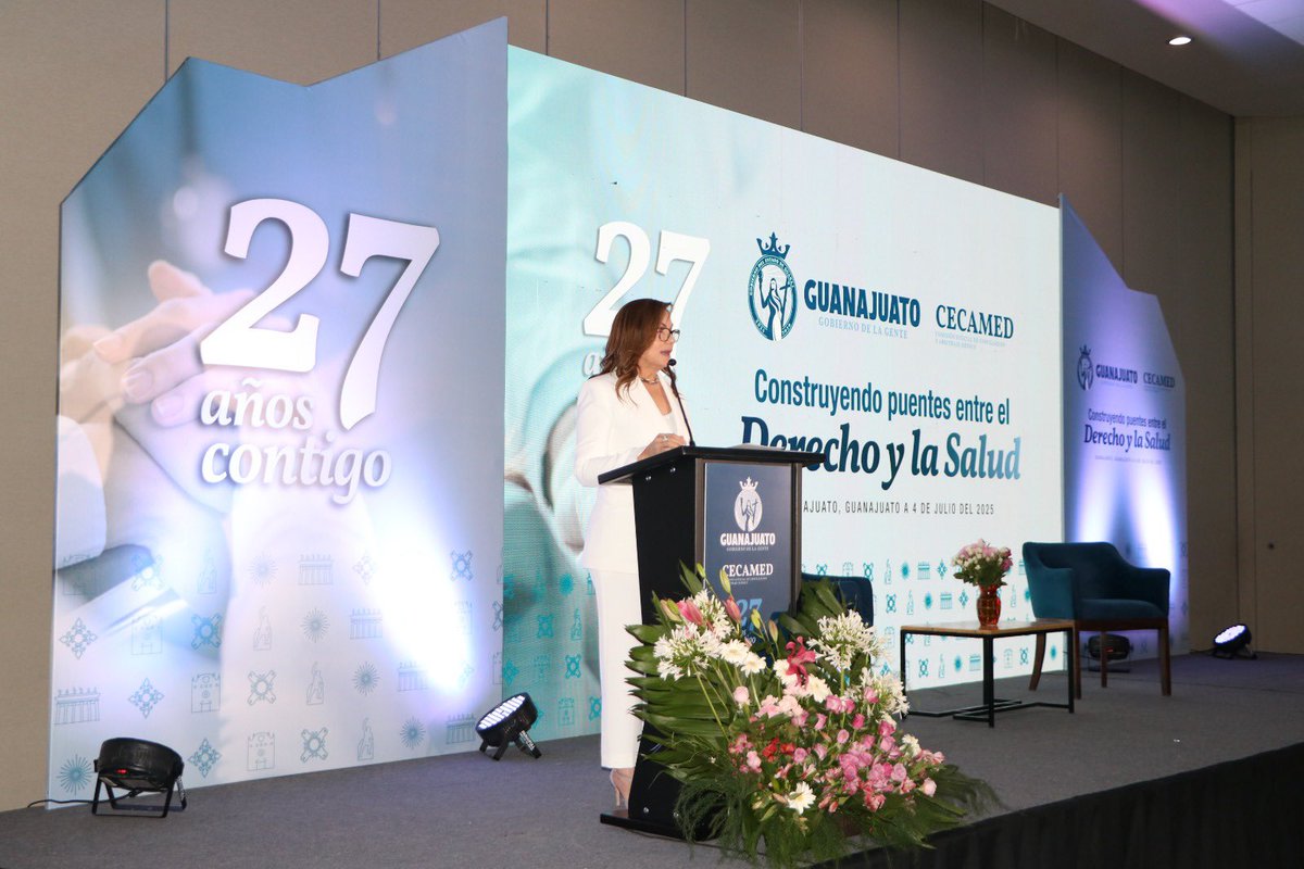 Secretaría del Nuevo Comienzo (@comienzogente) on Twitter photo Celebramos los 27 años de <a href="/CecamedGente/">CECAMED Guanajuato</a> 🥳, una institución que promueve el derecho a la salud con justicia, ética y cercanía ⚕️.
La conciliación médica es un puente de diálogo y confianza 🩵.
¡Felicidades a Adriana Tinoco y al gran equipo por su labor! 👏 Celebramos los 27 años de <a href="/CecamedGente/">CECAMED Guanajuato</a> 🥳, una institución que promueve el derecho a la salud con justicia, ética y cercanía ⚕️.
La conciliación médica es un puente de diálogo y confianza 🩵.
¡Felicidades a Adriana Tinoco y al gran equipo por su labor! 👏