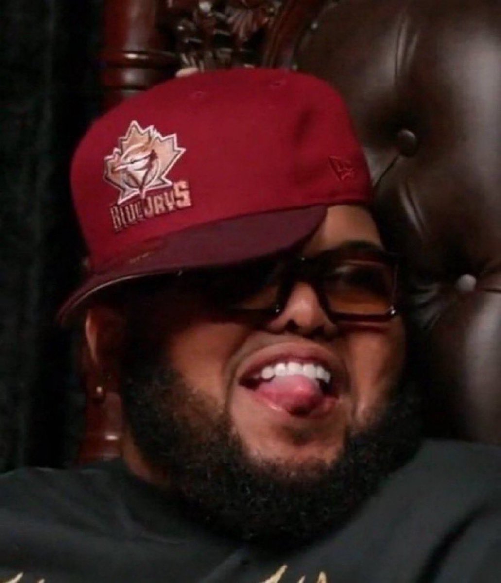 𝒯𝑜𝑜 𝐻𝑒𝒶𝓋𝓎 𝒞𝓇𝑒𝓌 tweet media