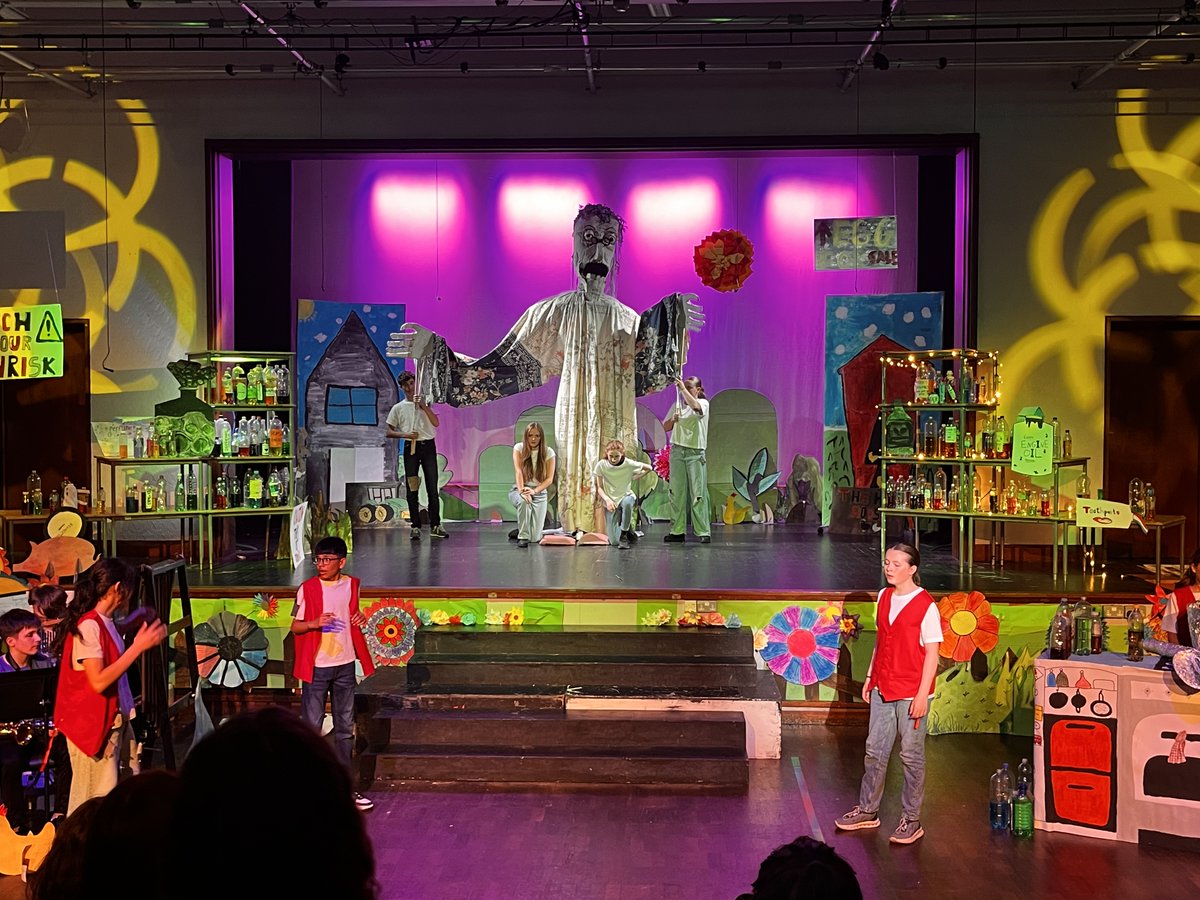 PHS_Headteacher (@phs_headteacher) on Twitter photo An amazing evening watching Year 8 Play in a Week's performance of George's Marvellous Medicine. A brilliant show where all aspects of the performance were created by the students. I am so proud of what they have achieved <a href="/PoyntonHigh/">Poynton High School</a> An amazing evening watching Year 8 Play in a Week's performance of George's Marvellous Medicine. A brilliant show where all aspects of the performance were created by the students. I am so proud of what they have achieved <a href="/PoyntonHigh/">Poynton High School</a>