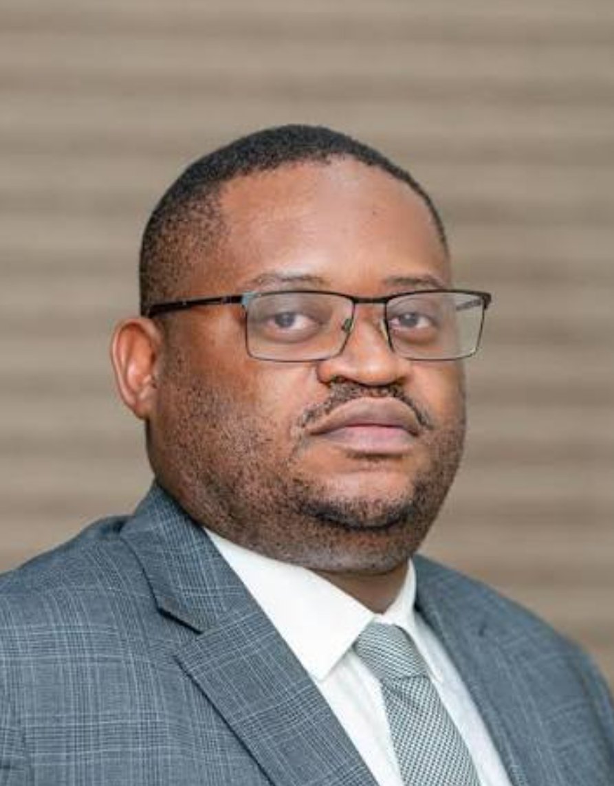 Manongo le patriote congolais (@manongo_p1) on Twitter photo Alors que certains agents de l'État ne sont pas payés jusqu'à présent pour le compte du mois de juin. I'on se demande si Doudou Fwamba ( <a href="/LikundeR/">Doudou R. FWAMBA LIKUNDE</a> ) est un homme intègre ? Alors que certains agents de l'État ne sont pas payés jusqu'à présent pour le compte du mois de juin. I'on se demande si Doudou Fwamba ( <a href="/LikundeR/">Doudou R. FWAMBA LIKUNDE</a> ) est un homme intègre ?