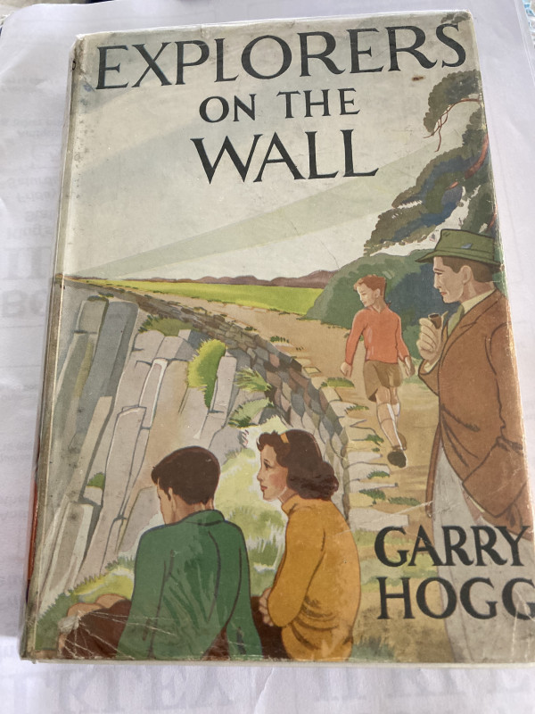 Looking for something to do today in Lancashire or the south Lakes? Kirkby Lonsdale Book Fair opening today at 10am till 4pm: Lunesdale Hall, Bective Road, Kirkby Lonsdale, Cumbria, LA6 2BG off A65 not far from M6. Items shown &amp; TP Books.
