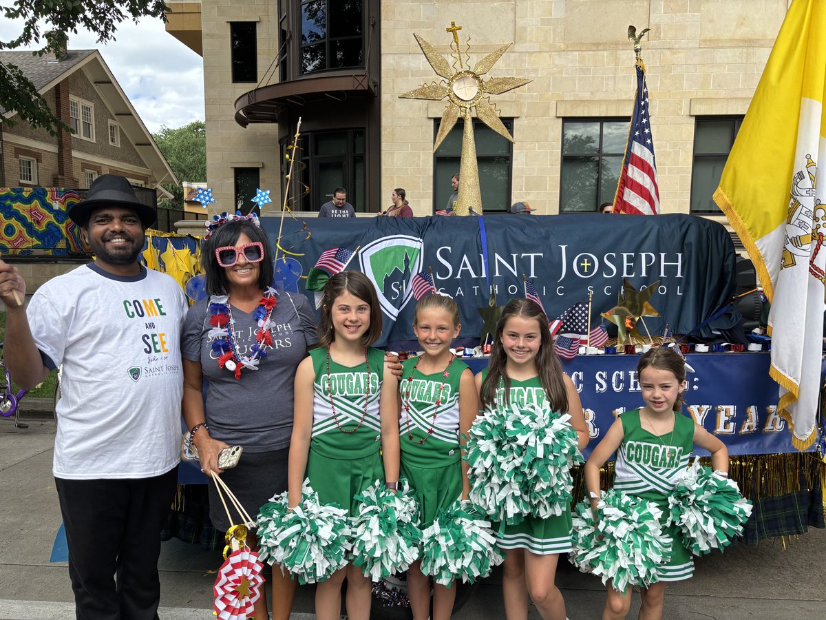 GoSaintJoseph's tweet photo. We love our amazing community! We had SO MUCH FUN at the Fort Collins Independence Day Parade today! Happy Independence Day from Saint Joseph Catholic Parish and School! @DowntownFoCo @fortcollinsgov https://t.co/ibFoVNHygN