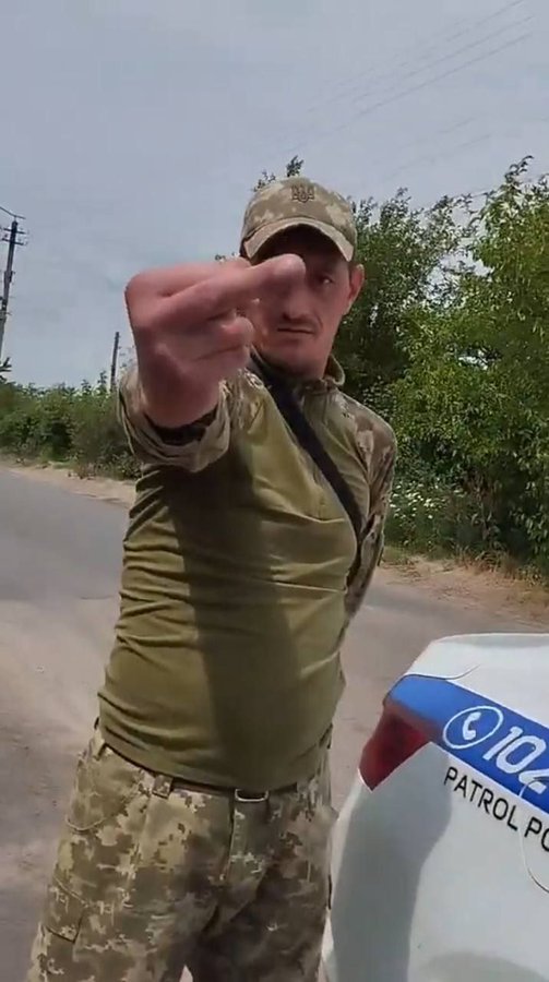 Niemand55312687's tweet image. З дном Української Державності💪