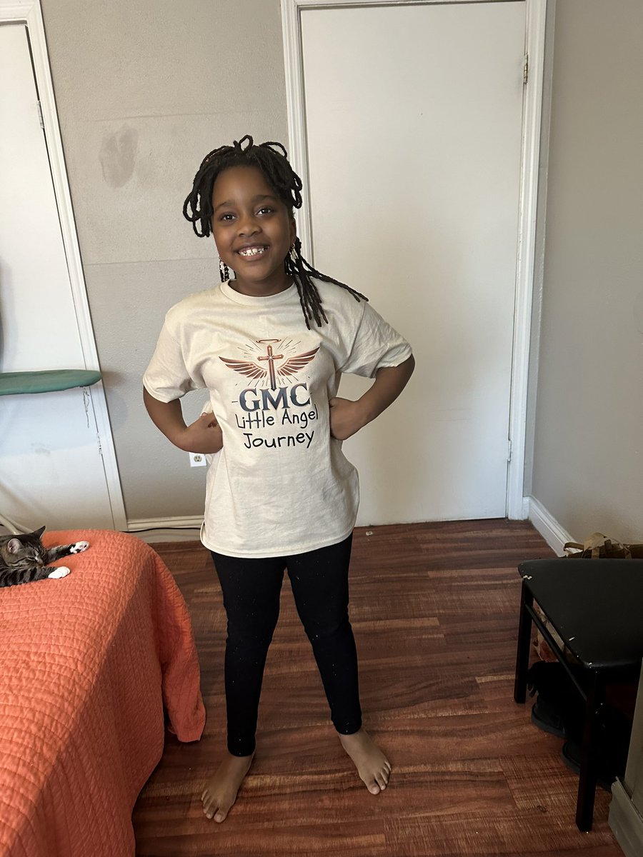 JDUECE2011's tweet photo. MY BABY WAS SO TINY!! Here she is today!! #MyBigGirl https://t.co/SCujTkTHMc