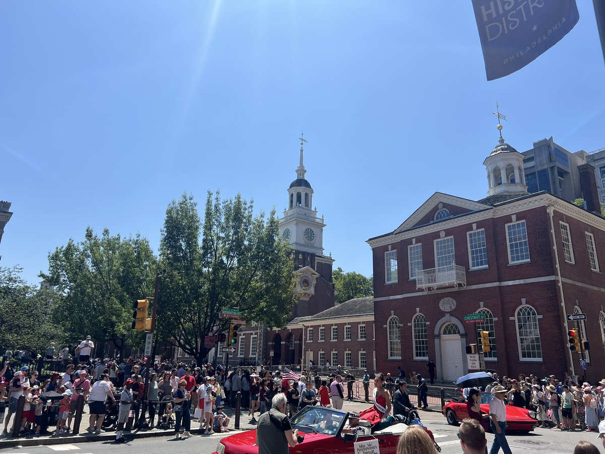 Greetings from the birthplace of the Nation, Independence Mall, Philadelphia, USA 🇺🇸 

#July4th