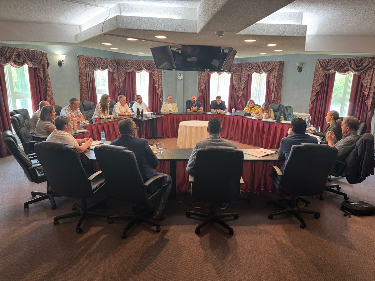 George Pirie (@georgepiriempp) on Twitter photo We had an insightful meeting with municipal leaders today about economic opportunities including the possibility of a port in James Bay. Thanks to everyone for their participation and feedback.
<a href="/KingaSurmaMPP/">Kinga Surma</a> We had an insightful meeting with municipal leaders today about economic opportunities including the possibility of a port in James Bay. Thanks to everyone for their participation and feedback.
<a href="/KingaSurmaMPP/">Kinga Surma</a>