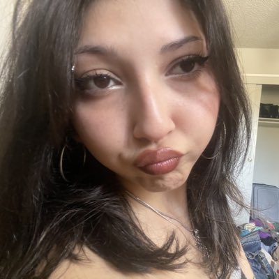 sweeetladyleo's tweet photo. #NewProfilePic https://t.co/UuKI8QpUER