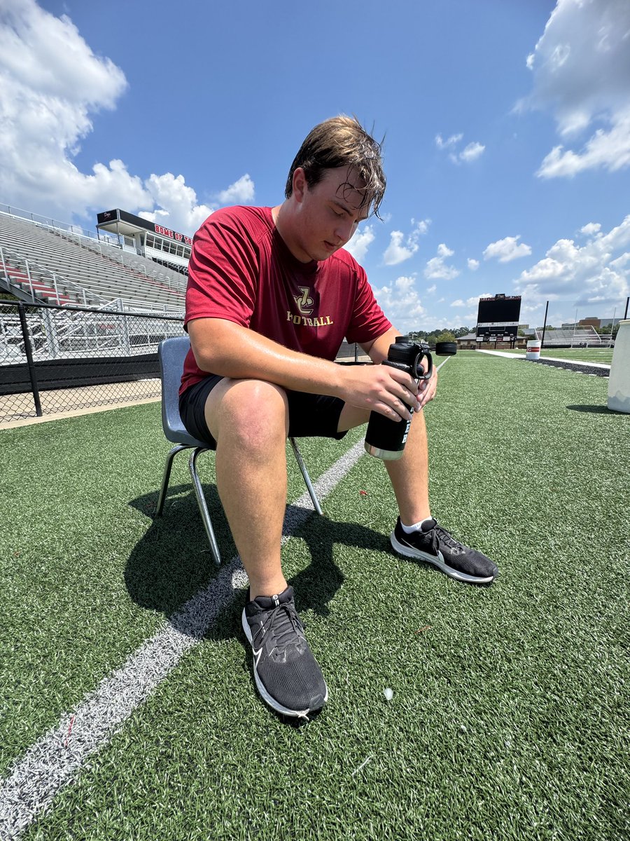 Brayden Warner (@braydenwarner05) on Twitter photo Happy Fourth of July from the turf! I’m beyond thankful for those who have and who are currently helping keep this country the way that it is! God bless America 🇺🇸 <a href="/JC_BobcatsFB/">Jones College 🏈</a> <a href="/MSJUCOREPORT/">MS JUCO FOOTBALL™️</a> <a href="/JUCOFFrenzy/">JUCO Football Frenzy</a> <a href="/JuCoFootballACE/">JuCo Football Forer</a> <a href="/Coach_Matt_Lott/">Matt Lott</a> <a href="/clpollard21/">Lytrel Pollard</a> Happy Fourth of July from the turf! I’m beyond thankful for those who have and who are currently helping keep this country the way that it is! God bless America 🇺🇸 <a href="/JC_BobcatsFB/">Jones College 🏈</a> <a href="/MSJUCOREPORT/">MS JUCO FOOTBALL™️</a> <a href="/JUCOFFrenzy/">JUCO Football Frenzy</a> <a href="/JuCoFootballACE/">JuCo Football Forer</a> <a href="/Coach_Matt_Lott/">Matt Lott</a> <a href="/clpollard21/">Lytrel Pollard</a>