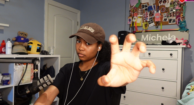 DarkEyebrowss's tweet image. DATING EVERYTHING! Reply to this with any reaction images you take!!
twitch.tv/michela