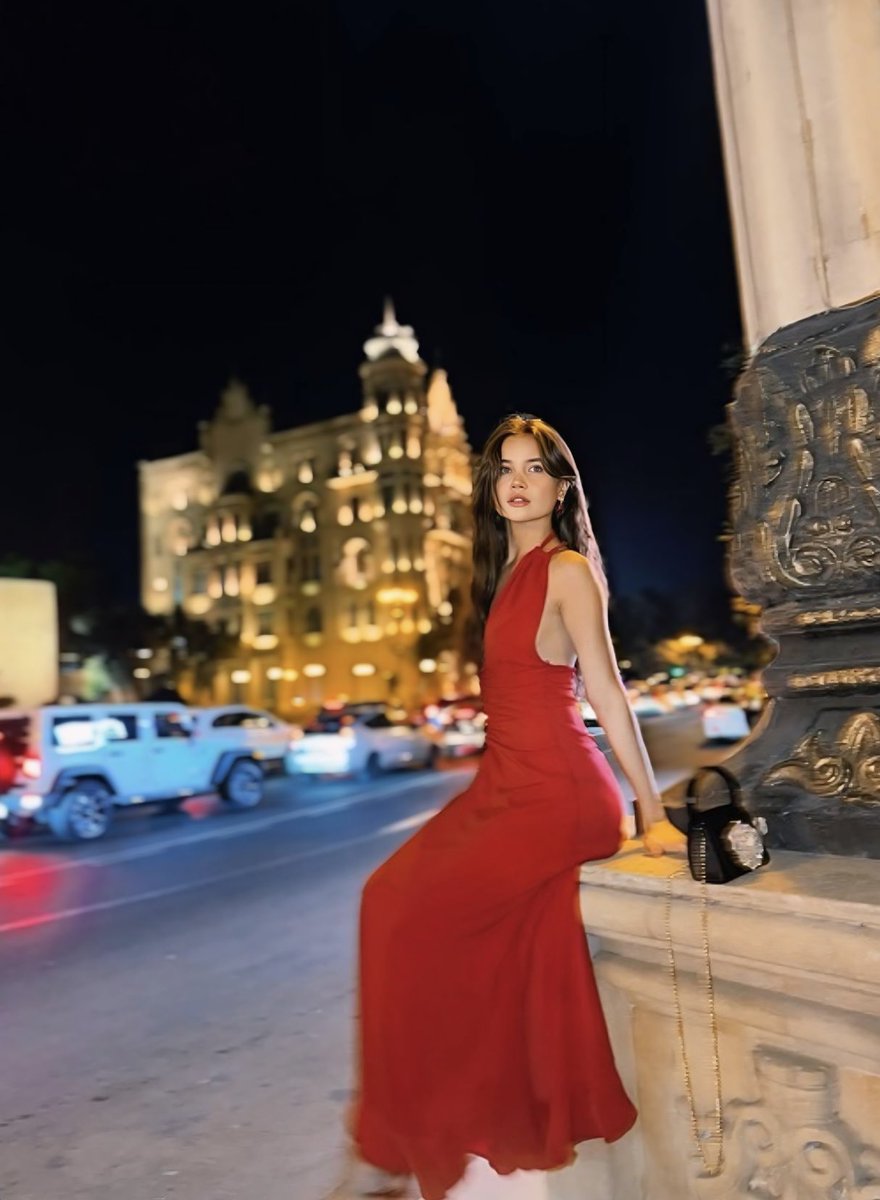 Beni pek sevmezler
Cünkü göz koyduklan dagin
zirvesindeyim…❤️🧚‍♂️

 #YağmurYüksel