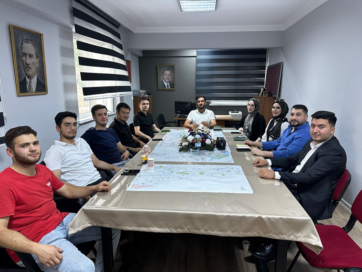AK Gençlik Altındağ (@altindagakgnc) on Twitter photo Haftalık Olağan Yürütme Kurulu Toplanımızı Başkanımız <a href="/ahmetbrkcskn03/">Ahmet Burak Coşkun🇹🇷</a> riyasetinde gerçekleştirdik. Haftalık Olağan Yürütme Kurulu Toplanımızı Başkanımız <a href="/ahmetbrkcskn03/">Ahmet Burak Coşkun🇹🇷</a> riyasetinde gerçekleştirdik.